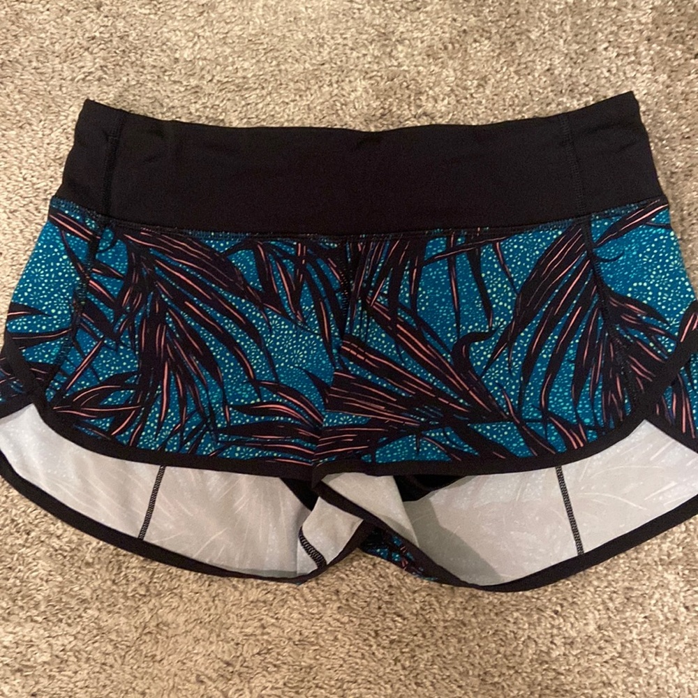 Lululemon speed up shorts size 4
